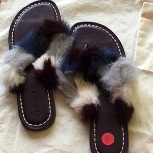 NWT Bernardo brown leather and fur sandals size 9
